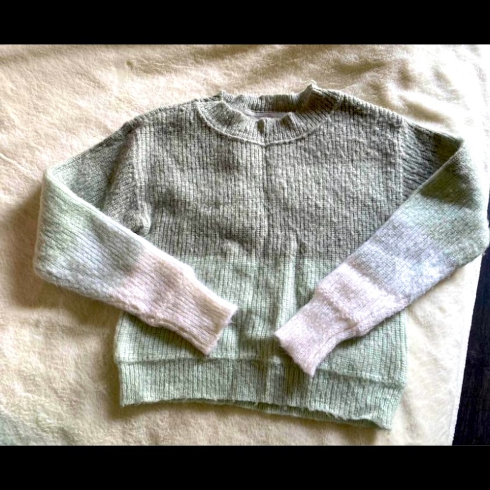 Free people sweater